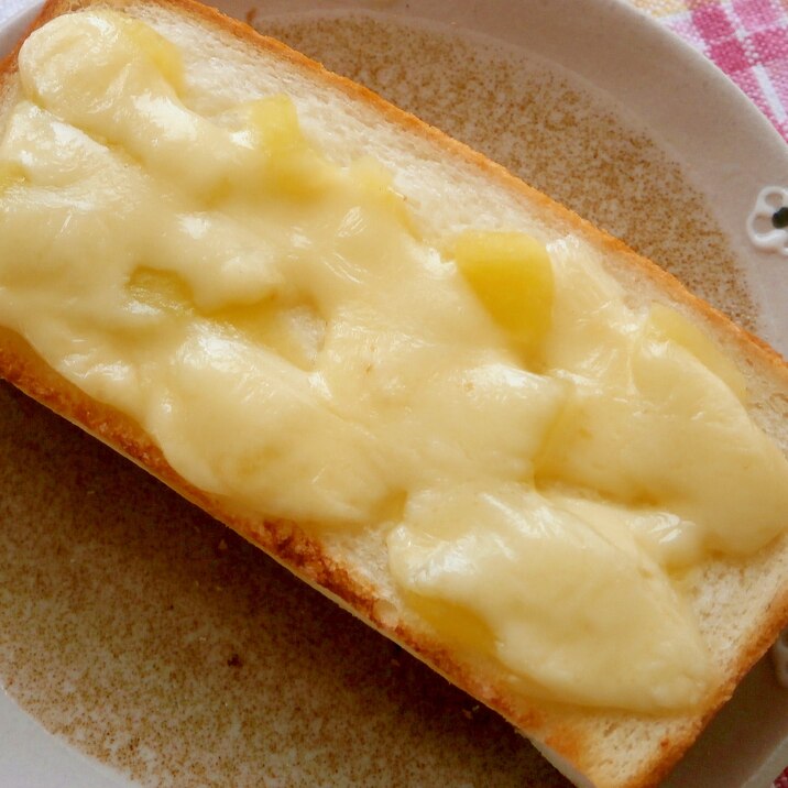 メロンチーズトースト